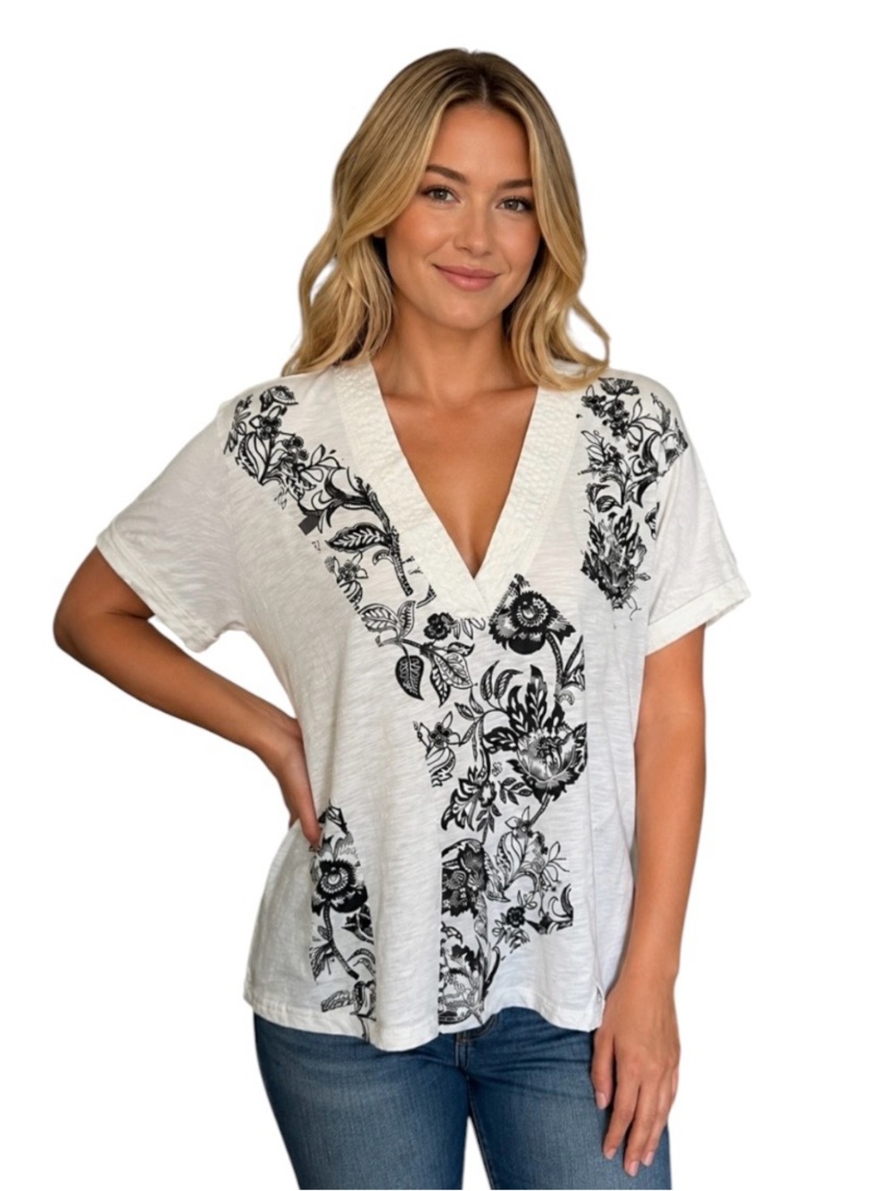 Daily Practice Black/Ivory V-neck Top Medium